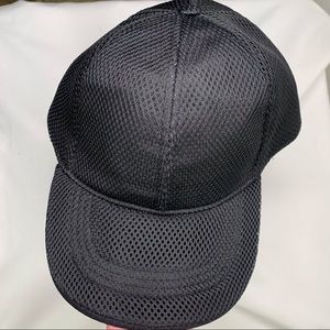 Daiso Mesh Snap-back Hat
